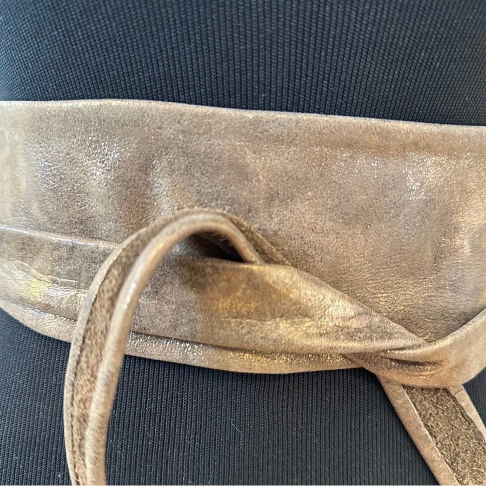 Practically NWOT Ada Leather Belt in “truffle” a shimmery brown/bronze color. - Picture 2 of 7